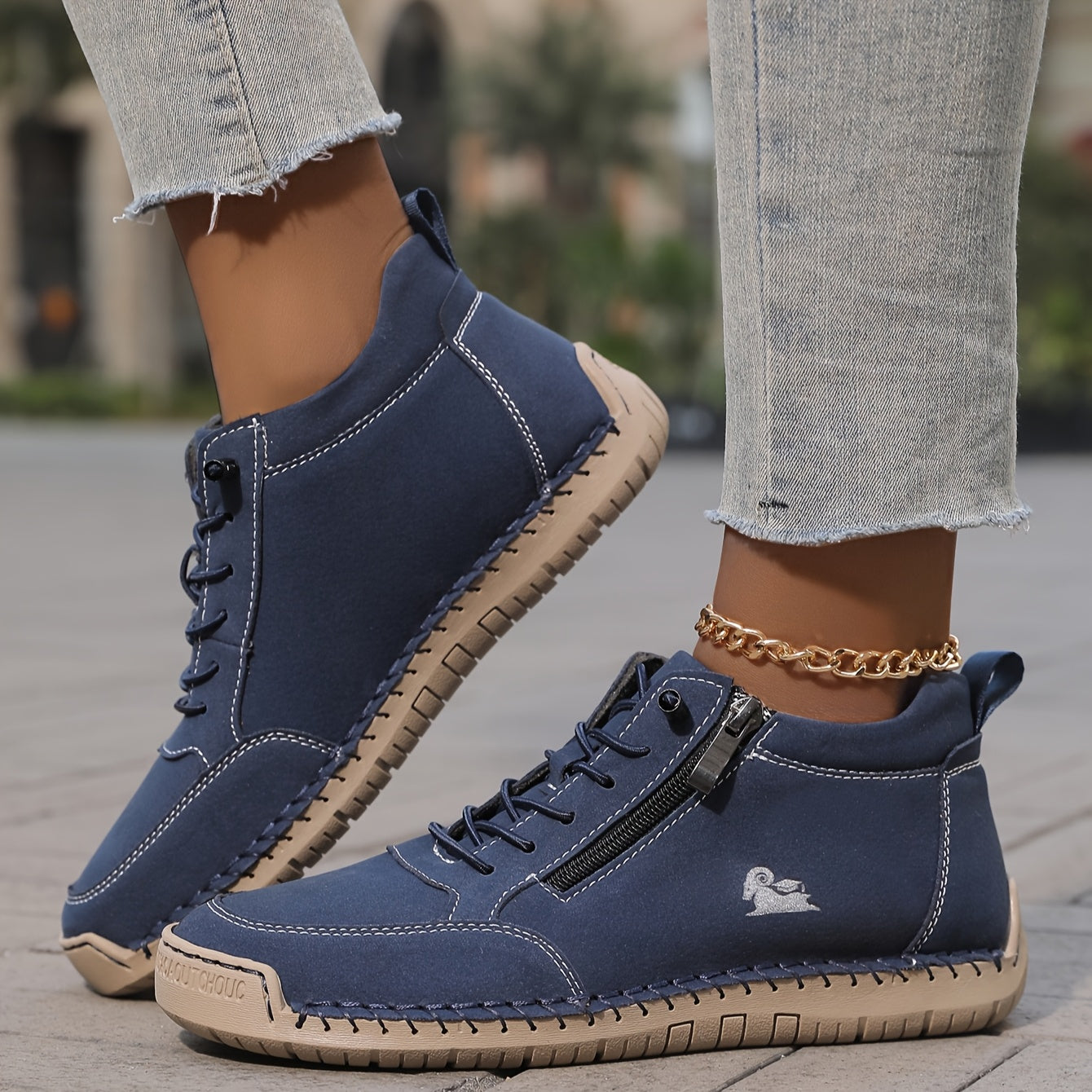 Navy Blue / 11