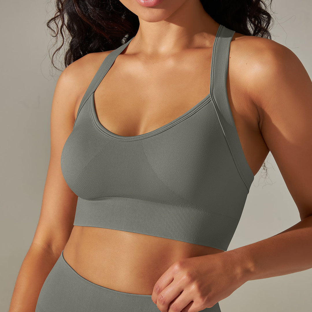 Seamless Cross-Back Sports Bra
